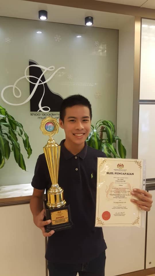 Pertandingan Online Bermain Alat Muzik 2020