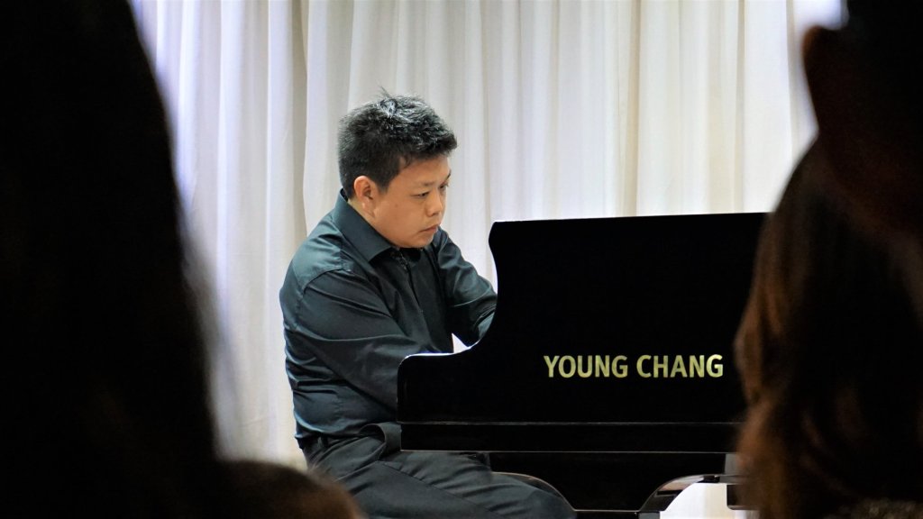 Distinguished Artists Series – Dr Nicholas&nbsp;Ong